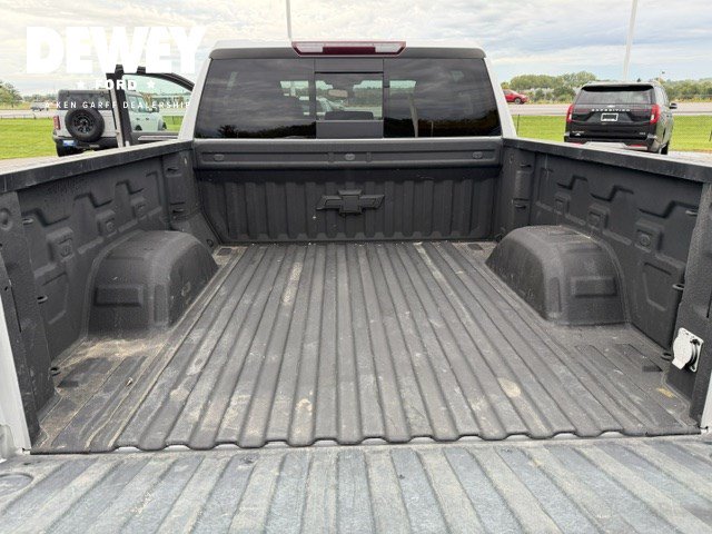 Used 2022 Chevrolet Silverado 1500 LTZ AWD/4WD image 34