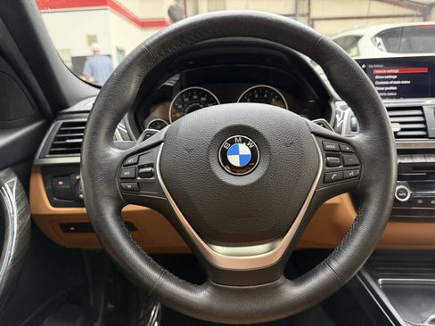 Used 2018 BMW 330i xDrive Sedan AWD/4WD image 22