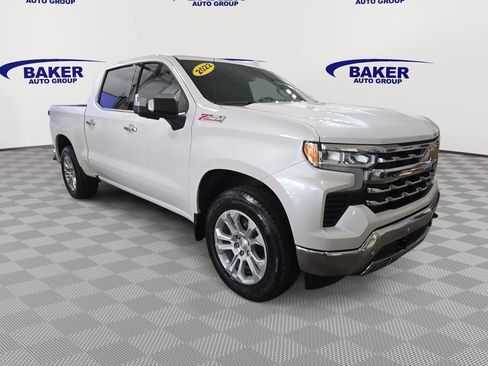 Used 2022 Chevrolet Silverado 1500 LTZ AWD/4WD image 3