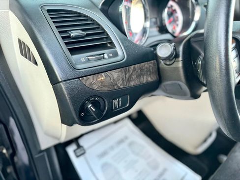 Used 2011 Dodge Grand Caravan Mainstreet image 17