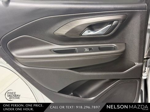 Used 2020 GMC Terrain SLT w/ Preferred Package FWD image 33