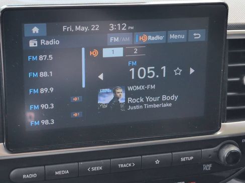 Used 2025 Hyundai Venue SEL FWD image 18