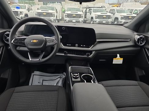 New 2026 Chevrolet Equinox LT w/ LPO, Floor Liner Package image 11