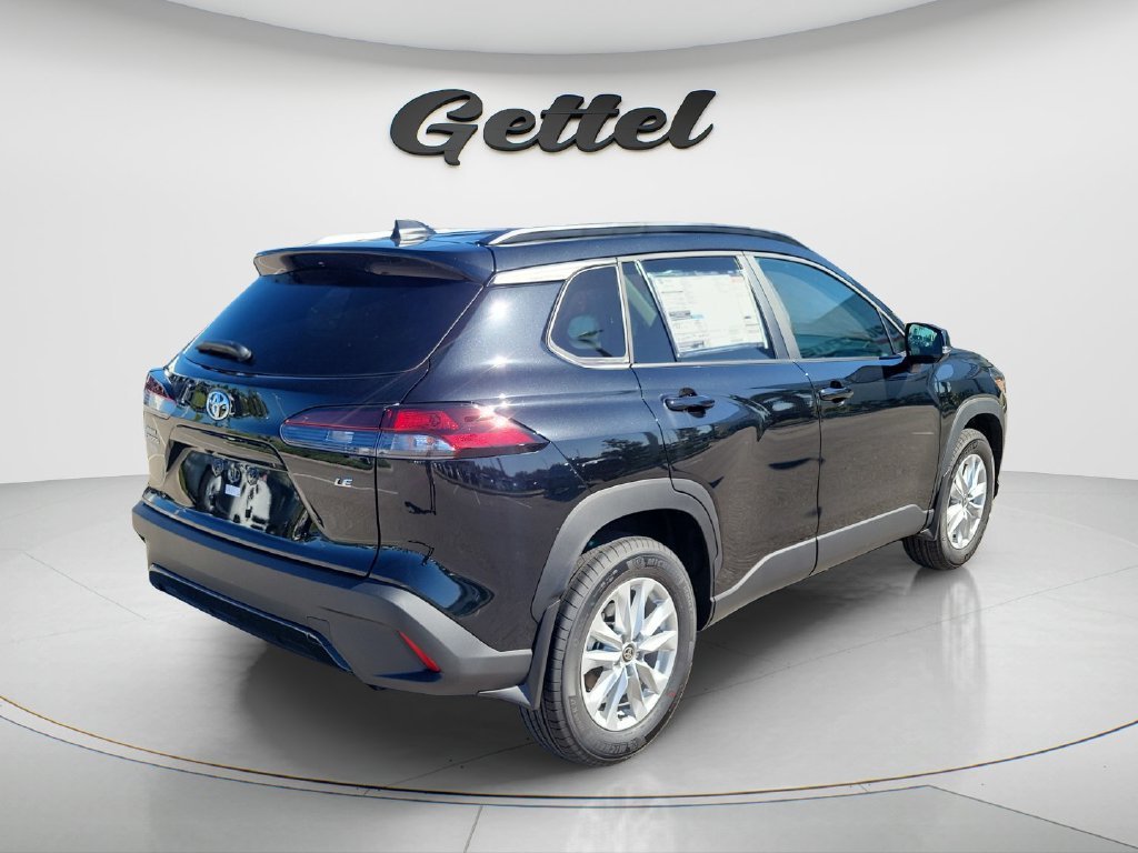 New 2026 Toyota Corolla Cross LE FWD image 5
