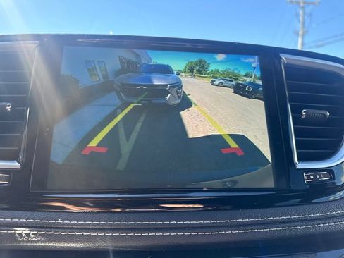 Used 2023 Chrysler Pacifica Limited w/ S Appearance Package FWD image 40