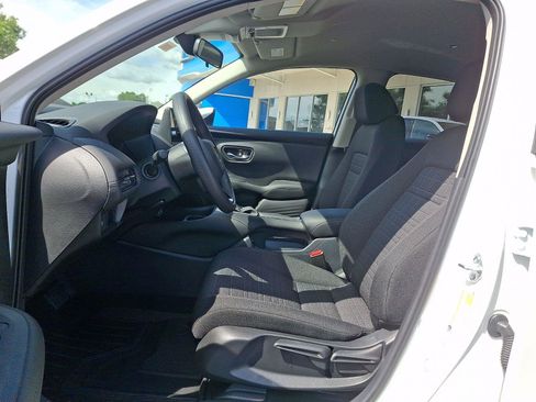 New 2027 Honda HR-V LX image 6