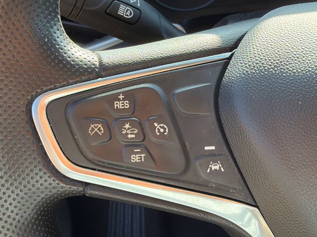Used 2024 Chevrolet Malibu LT FWD image 24
