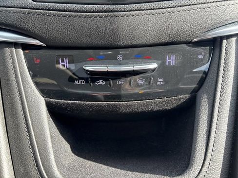 Used 2018 Cadillac XT5 Luxury w/ Driver Awareness Package image 25