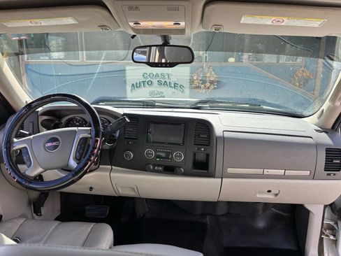 Used 2014 GMC Sierra 2500 SLE w/ SLE Preferred Package image 13