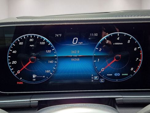 Used 2021 Mercedes-Benz GLS 580 4MATIC image 23