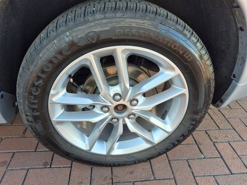 Used 2024 Dodge Durango GT image 9