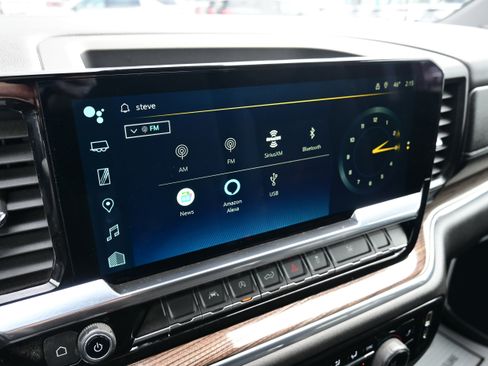 Used 2024 Chevrolet Silverado 1500 LT image 31