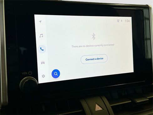 Used 2025 Toyota RAV4 XLE image 9