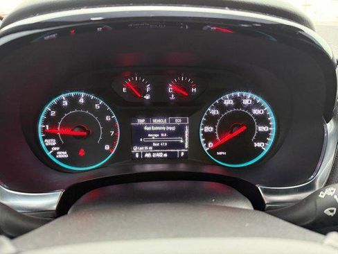 Used 2023 Chevrolet Traverse LT image 30