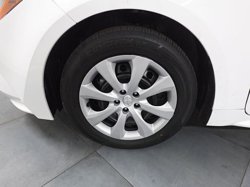 Used 2025 Toyota Corolla LE FWD image 26