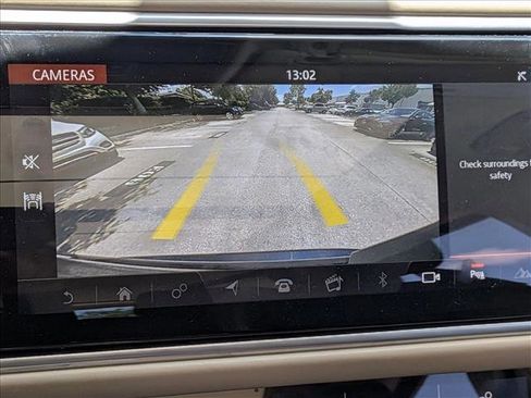Used 2020 Land Rover Range Rover HSE AWD/4WD image 11