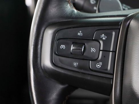 Used 2023 GMC Sierra 1500 AT4 w/ Technology Package AWD/4WD image 14