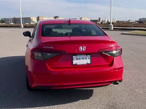 Used 2024 Honda Civic Sport image 7