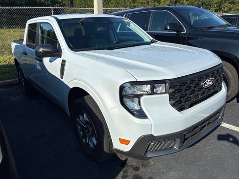 Used 2026 Ford Maverick XLT AWD/4WD image 2