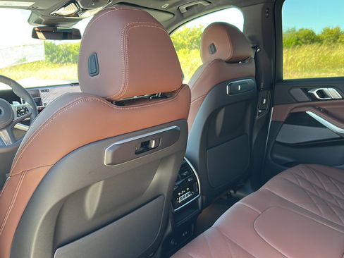 New 2026 BMW X5 sDrive40i w/ M Sport Package image 14