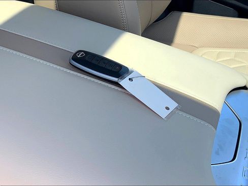 New 2025 Nissan Armada Platinum Reserve w/ Convenience Package image 18