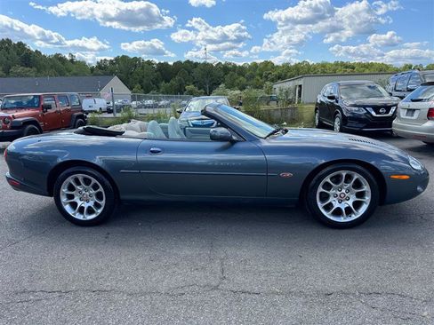 Used 2000 Jaguar XK8 Convertible image 7