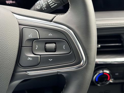 Used 2026 Buick Encore GX Sport Touring w/ Advanced Technology Package image 18