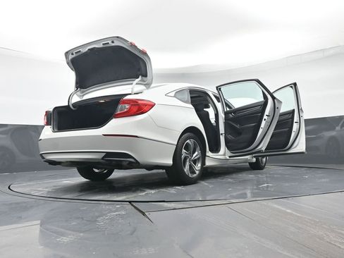 Used 2019 Honda Accord EX image 52