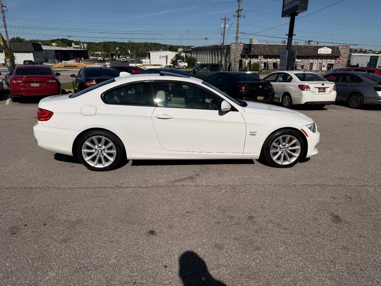 Used 2011 BMW 335i xDrive Coupe w/ Premium Pkg AWD/4WD image 5