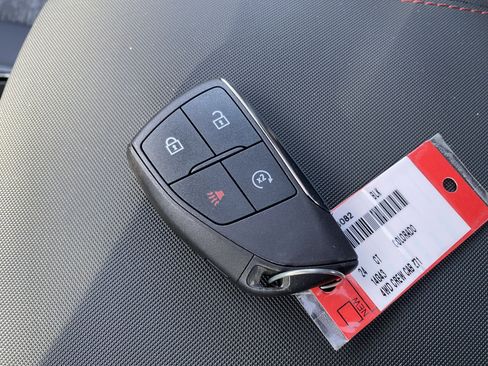 Used 2024 Chevrolet Colorado Z71 w/ Z71 Convenience Package 2 image 37