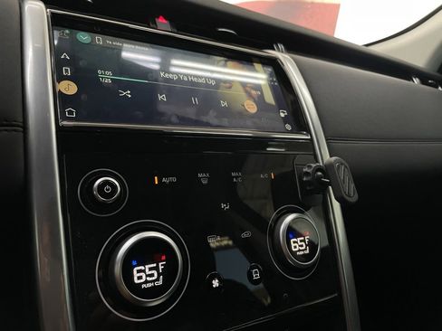 Used 2021 Land Rover Discovery Sport SE image 30