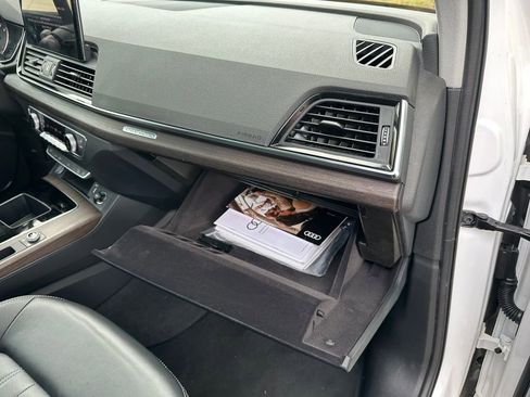 Used 2022 Audi Q5 2.0T Premium image 55