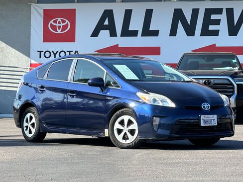 Used 2015 Toyota Prius Two image 8