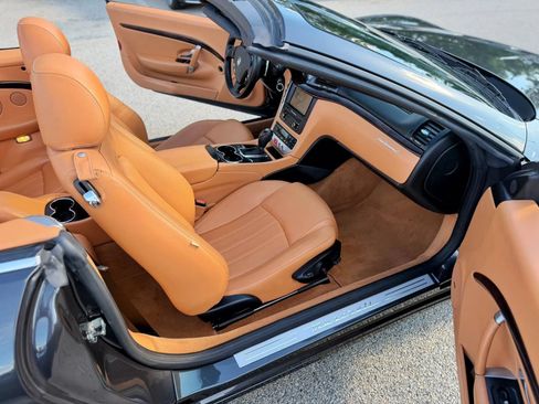 Used 2010 Maserati GranTurismo Convertible RWD image 88