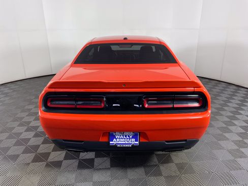 Used 2019 Dodge Challenger SXT AWD/4WD image 6