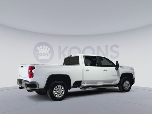 Used 2025 Chevrolet Silverado 2500 LT image 11