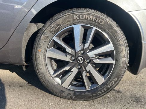 New 2025 Nissan Versa SV image 10