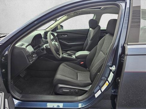 Used 2025 Honda Accord SE image 19