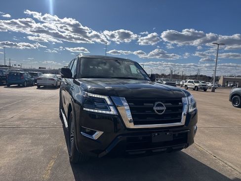 Certified 2024 Nissan Armada SL image 2