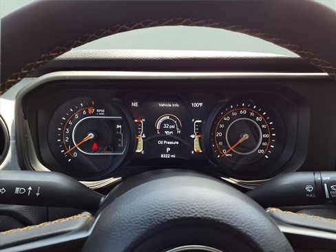 Used 2025 Jeep Gladiator Willys image 12