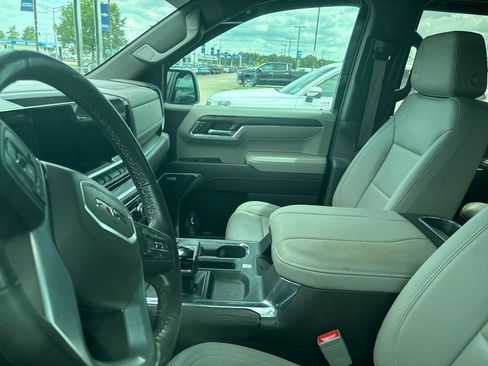 Used 2023 GMC Sierra 1500 SLT w/ SLT Premium Package AWD/4WD image 24