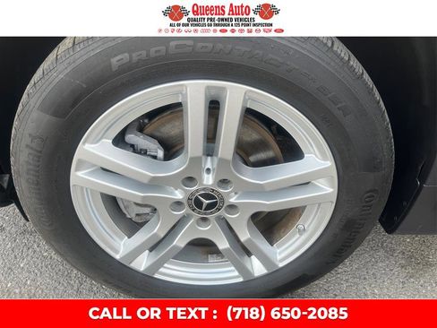 Used 2021 Mercedes-Benz GLB 250 4MATIC w/ Premium Package image 33