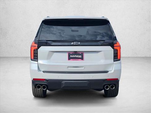 Used 2025 Chevrolet Suburban RST w/ RST Capability Package image 6