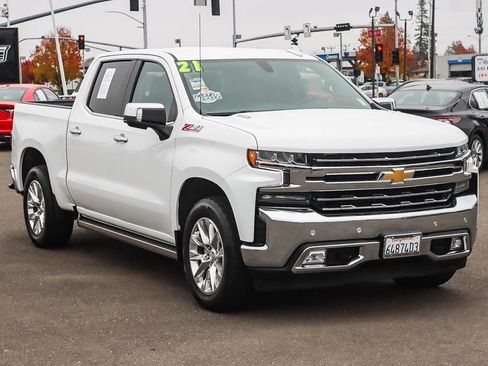 Used 2021 Chevrolet Silverado 1500 LTZ w/ Z71 Off-Road Package image 5