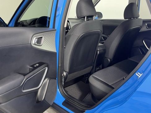 Used 2024 Kia Soul S image 25