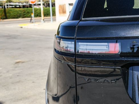 New 2026 Land Rover Range Rover Velar Dynamic SE image 11