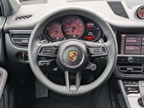 New 2025 Porsche Macan S image 15