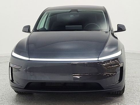 Used 2026 Tesla Model Y AWD image 2