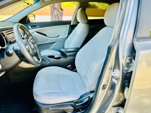 Used 2015 Kia Optima LX FWD image 11