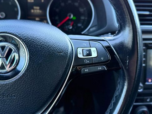 Used 2019 Volkswagen Passat 2.0T Wolfsburg w/ Wheels & Sunroof Package image 15